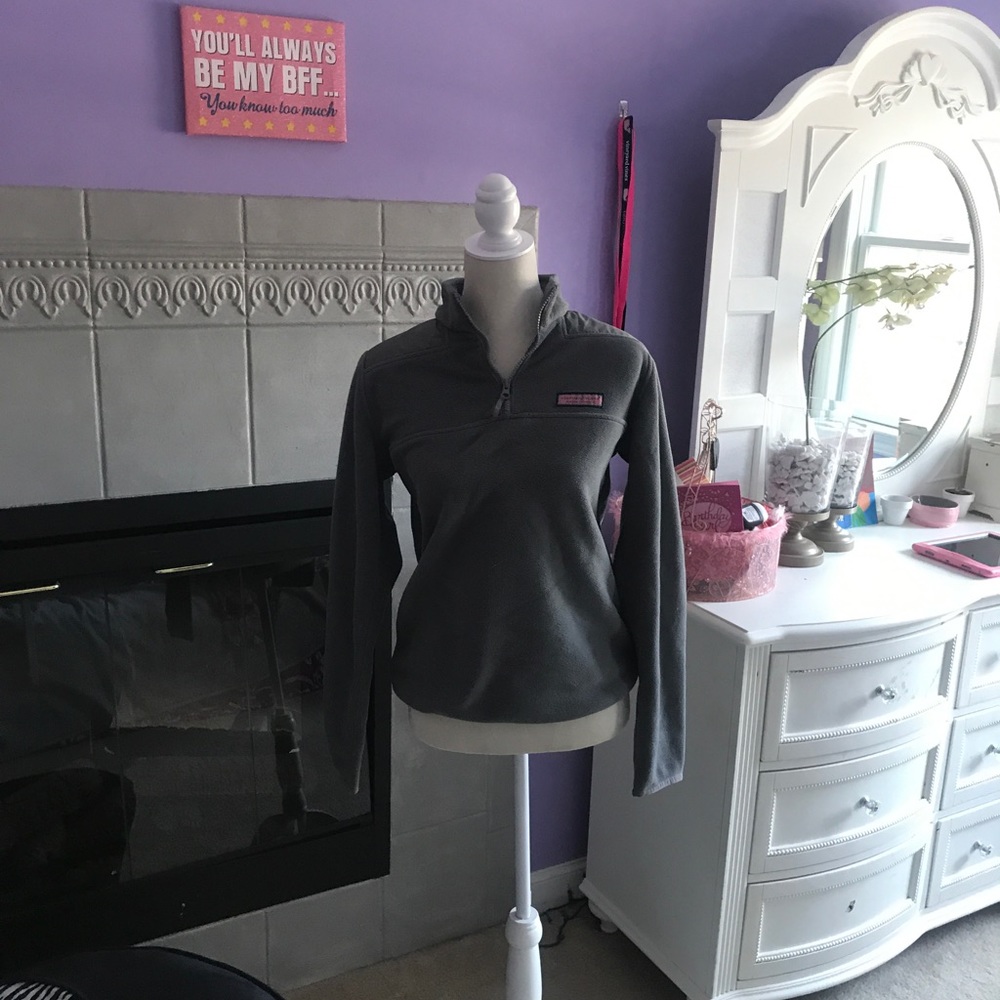 Vineyard vines sweater